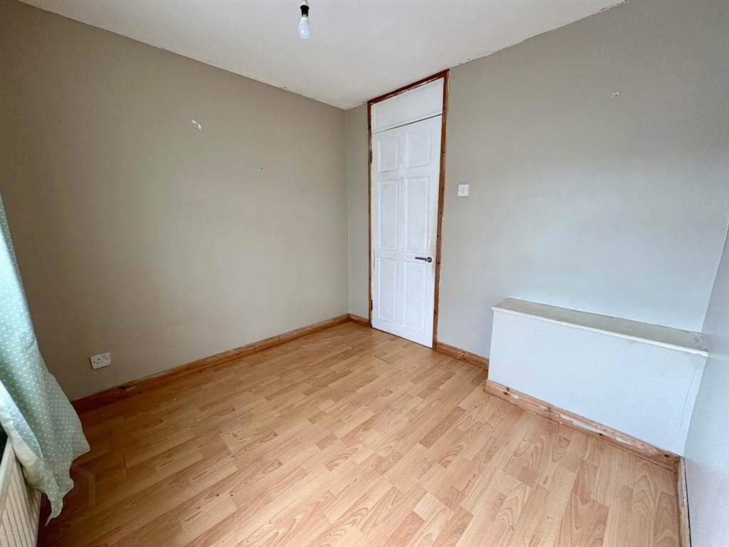 38 Pinewood Avenue 7 of 9
