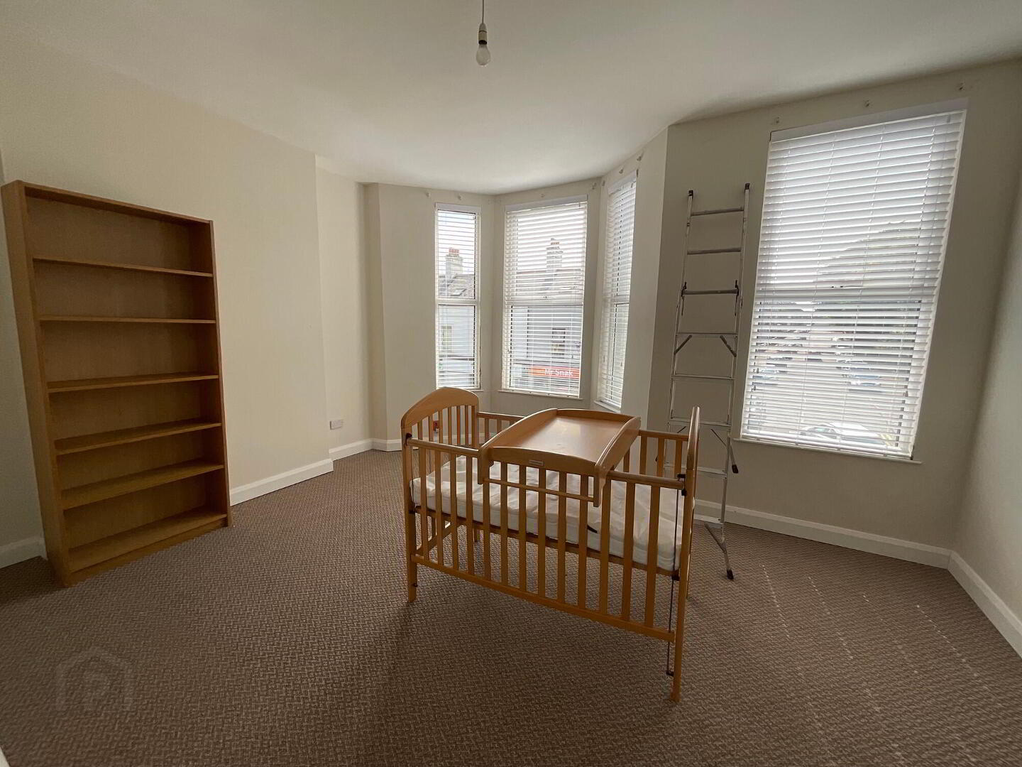 129 Woodvale Road 4 of 8