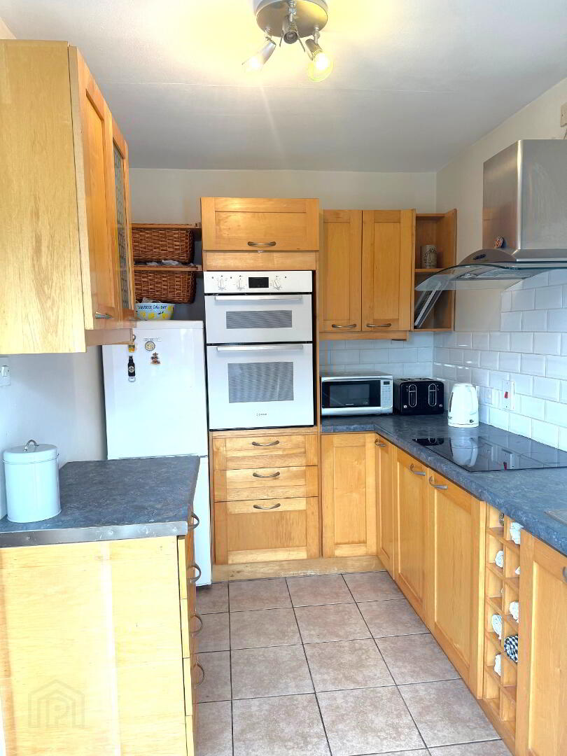 117 Priory Road 9 of 18