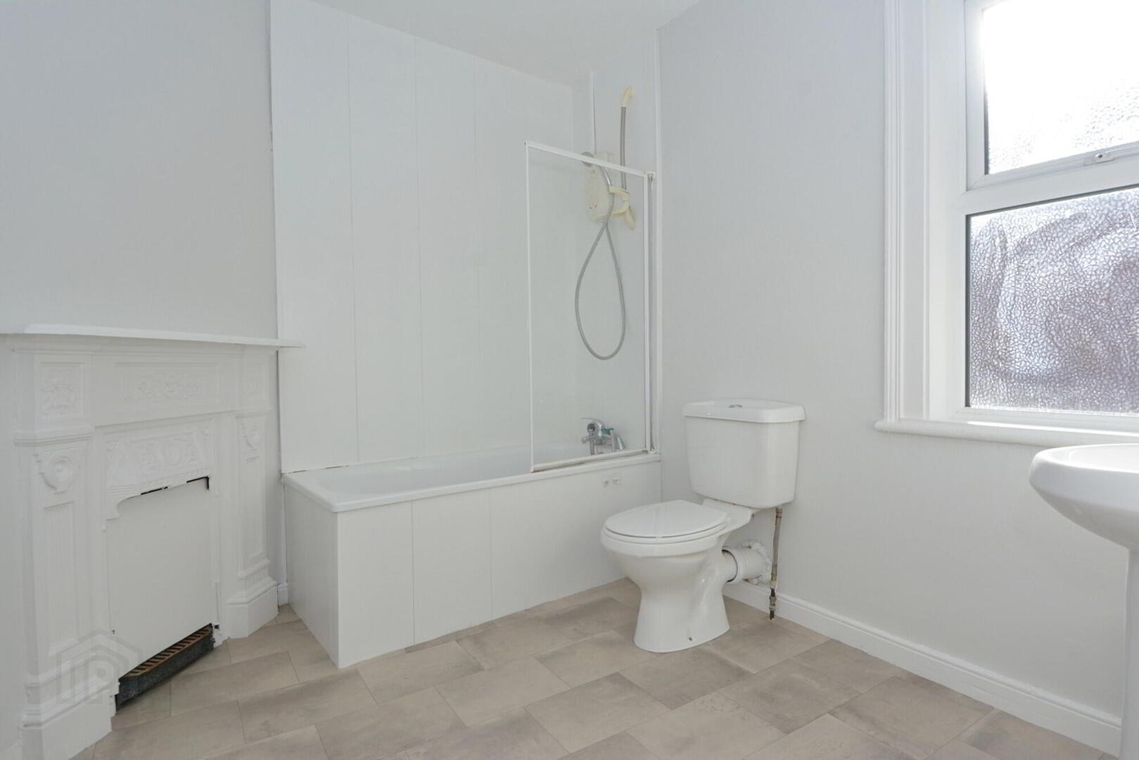 36 Haypark Avenue 10 of 14