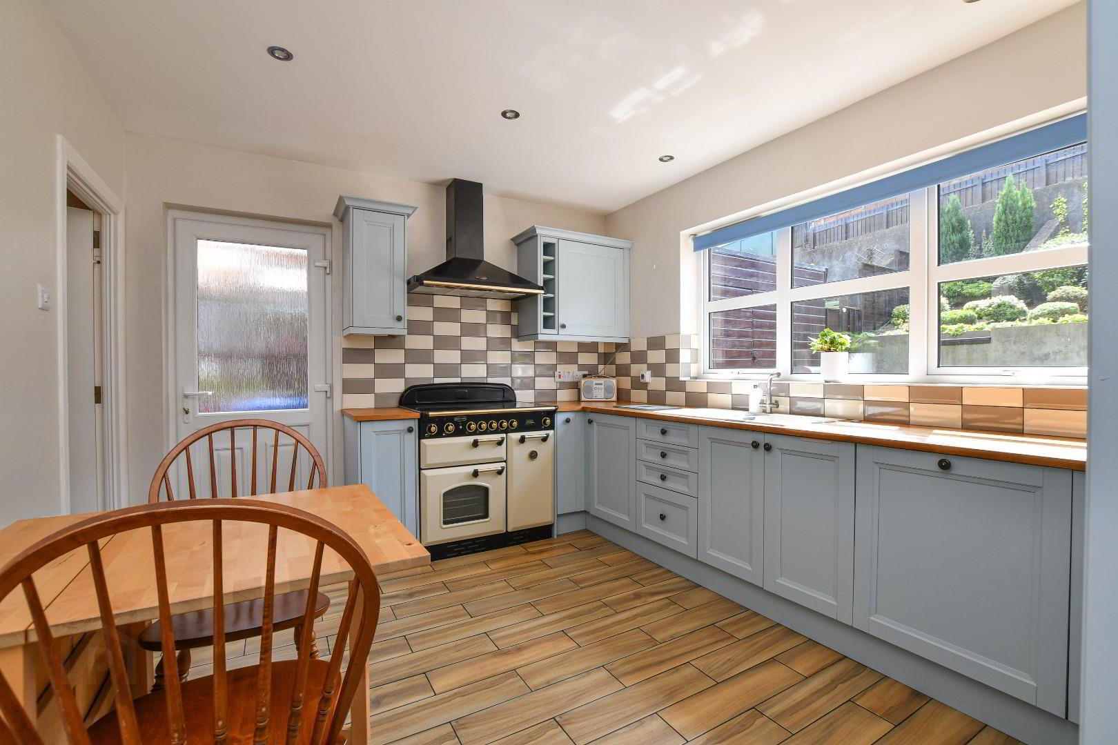 29 Castlehill 9 of 33