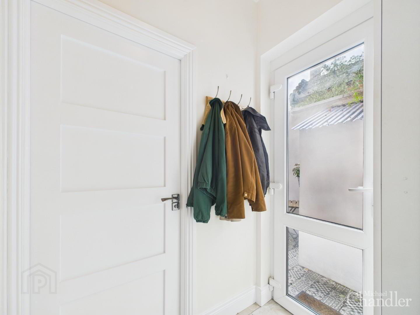 10 Carolan Road 7 of 17