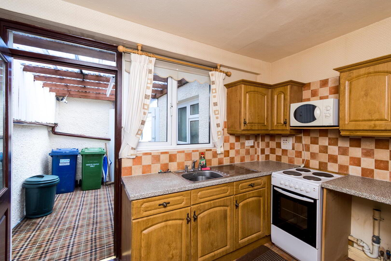 222 Dromore Road 5 of 19