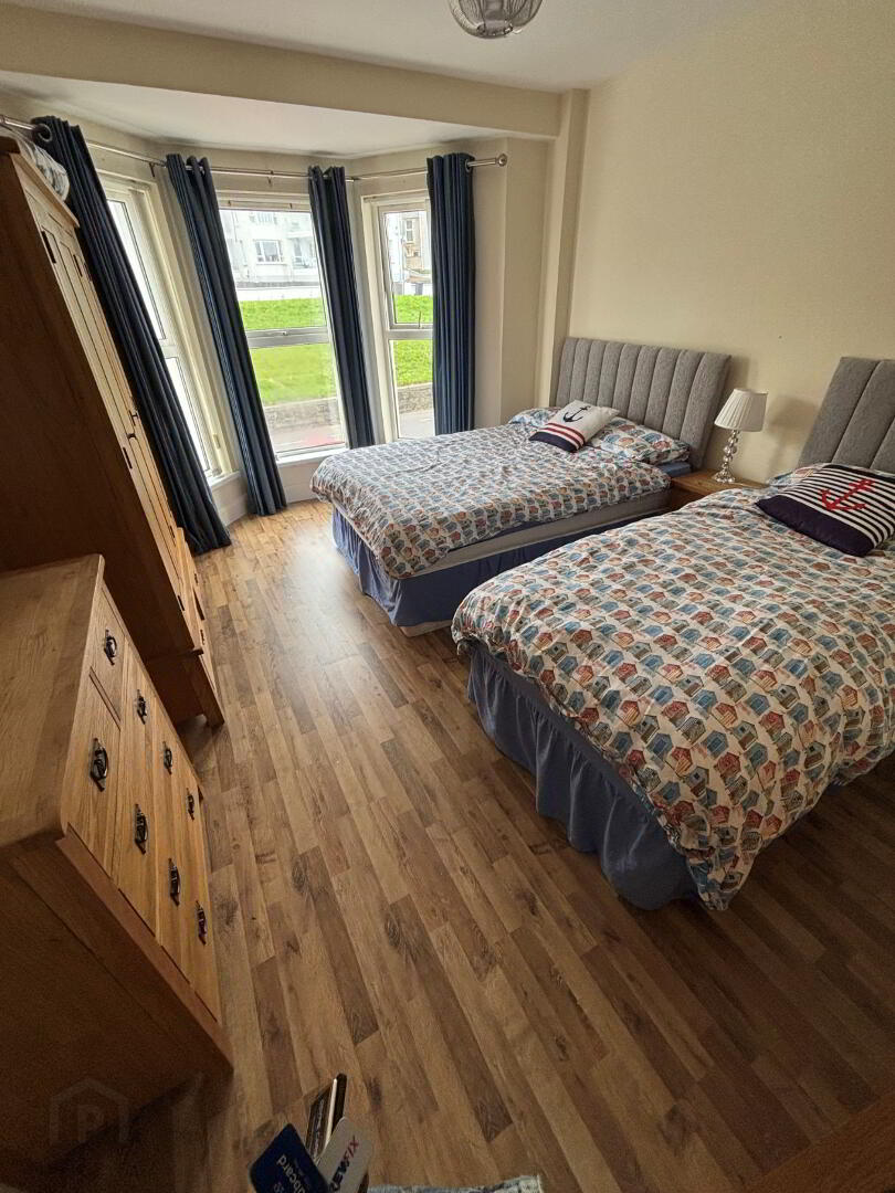 6b Portmore Road (term TIME Let) 4 of 8