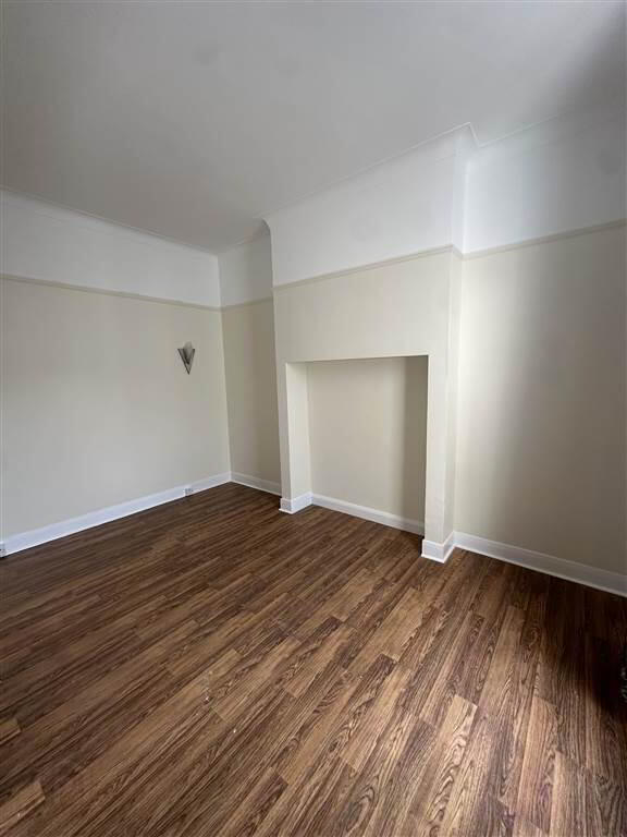 87 Princetown Road 4 of 8