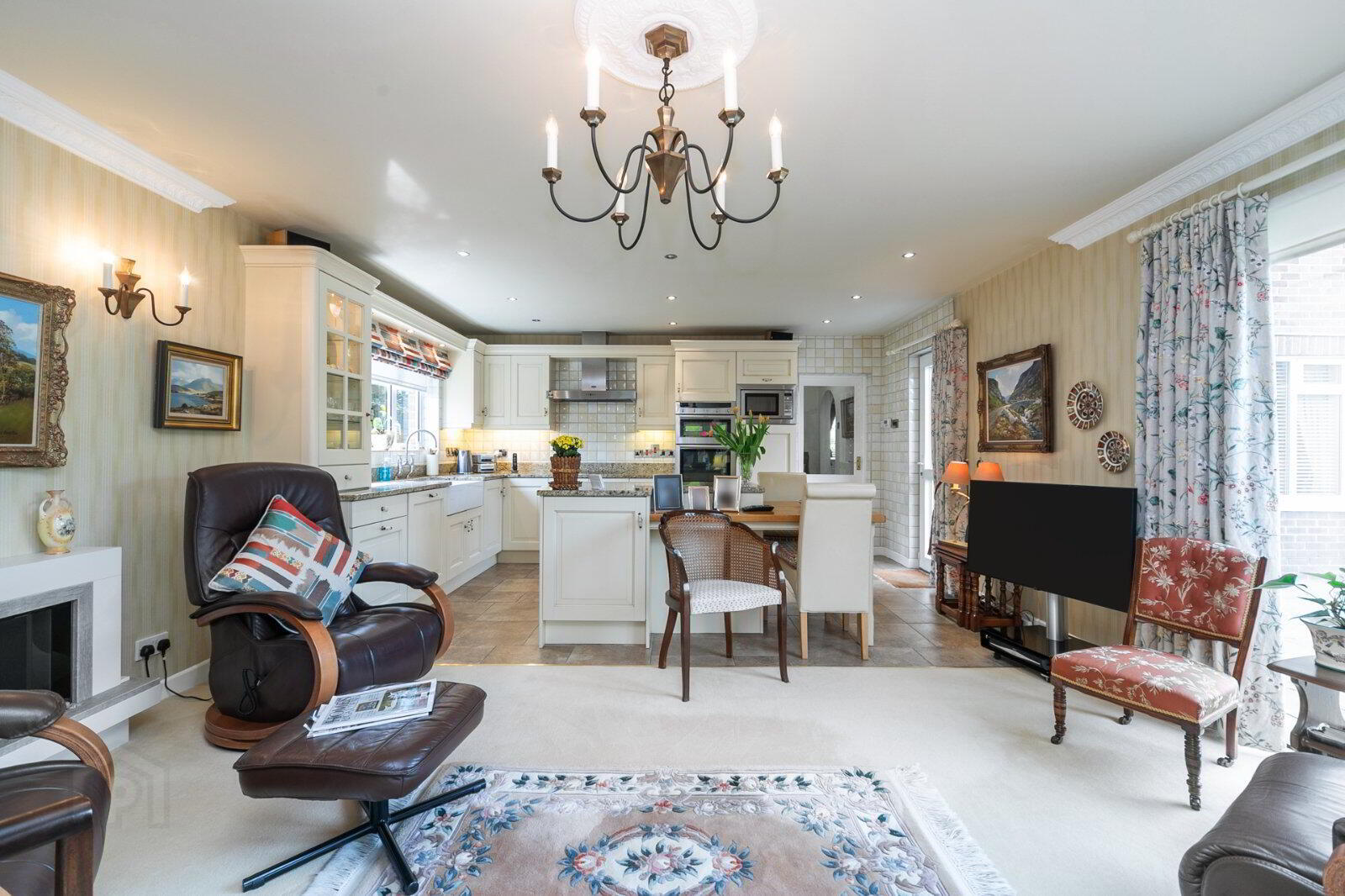 90 Harberton Park 6 of 21