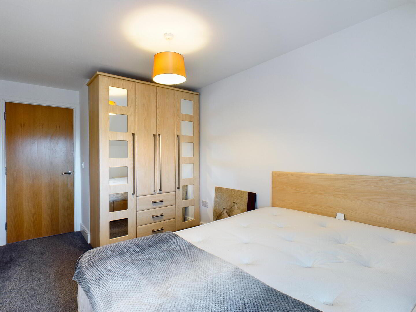 Apt 13, 1 Deramore Park South 10 of 11