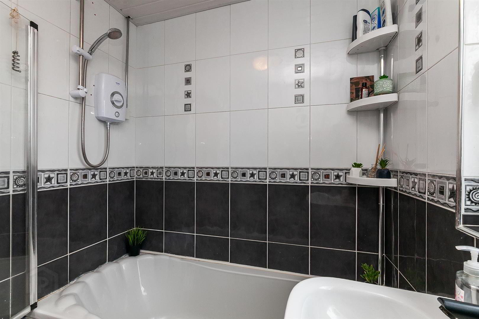 48 Rossmore Green 18 of 23