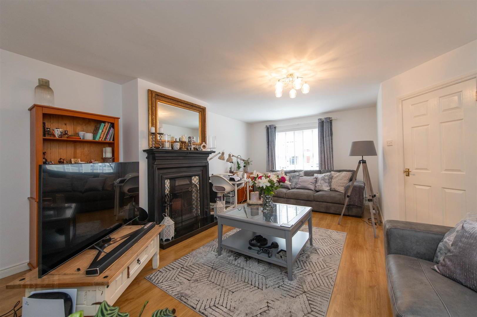 property description image