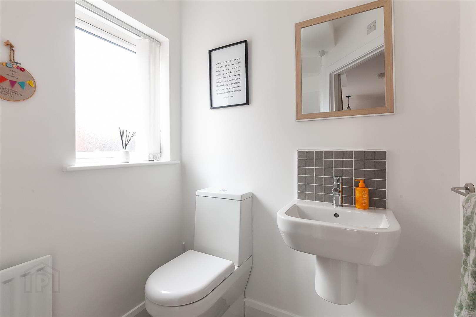 41 Highgrove Road 6 of 33
