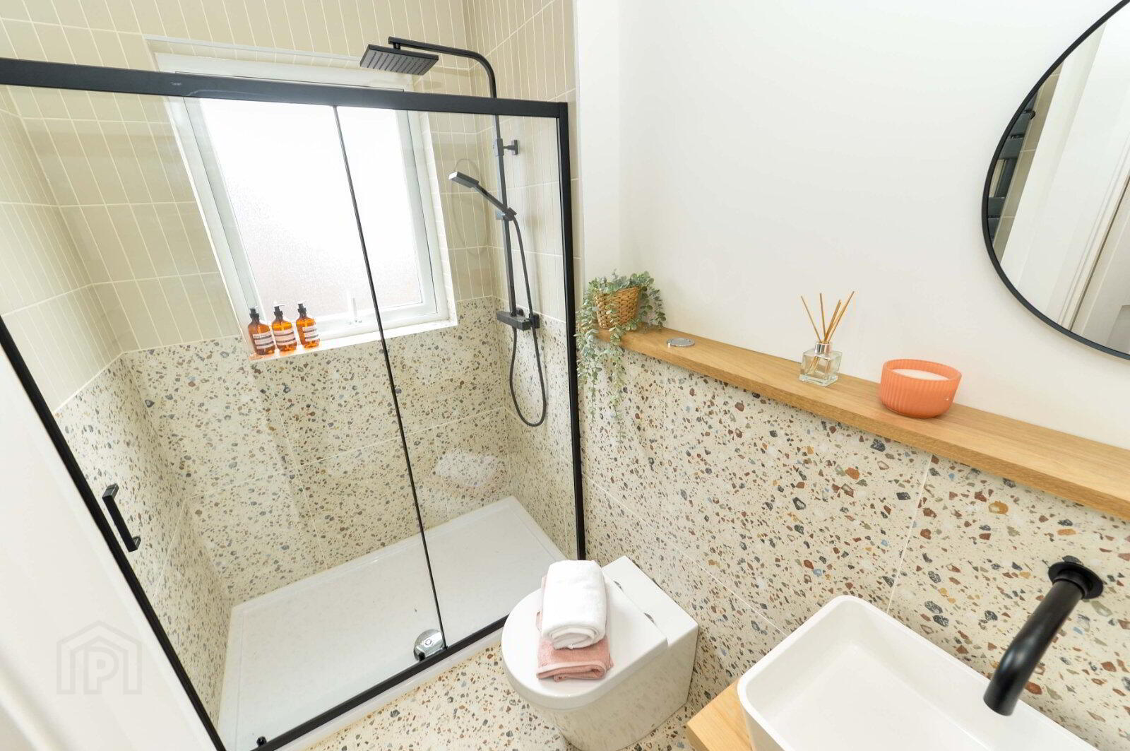 3 Lichfield Avenue 13 of 20