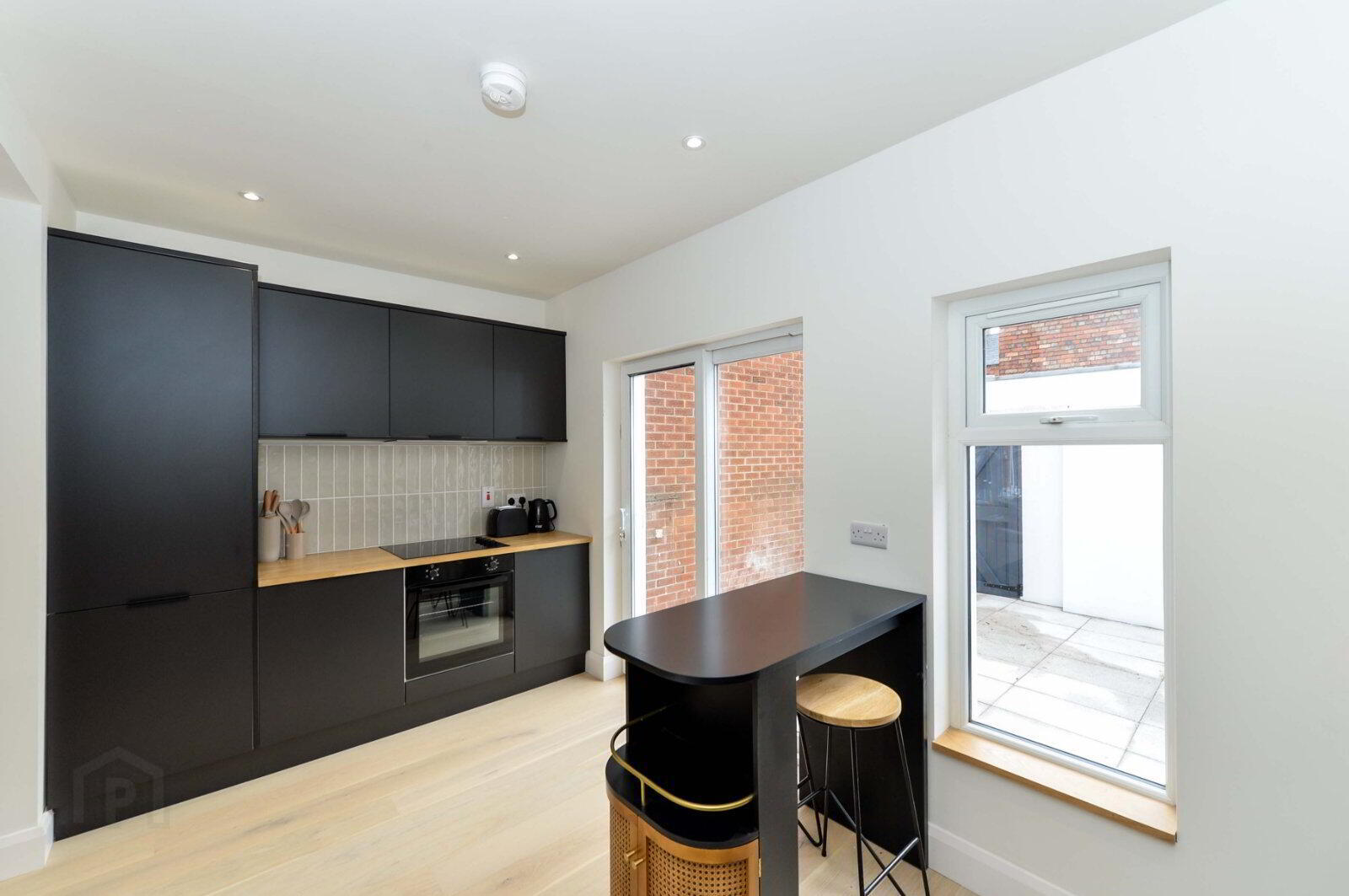 3 Lichfield Avenue 4 of 20