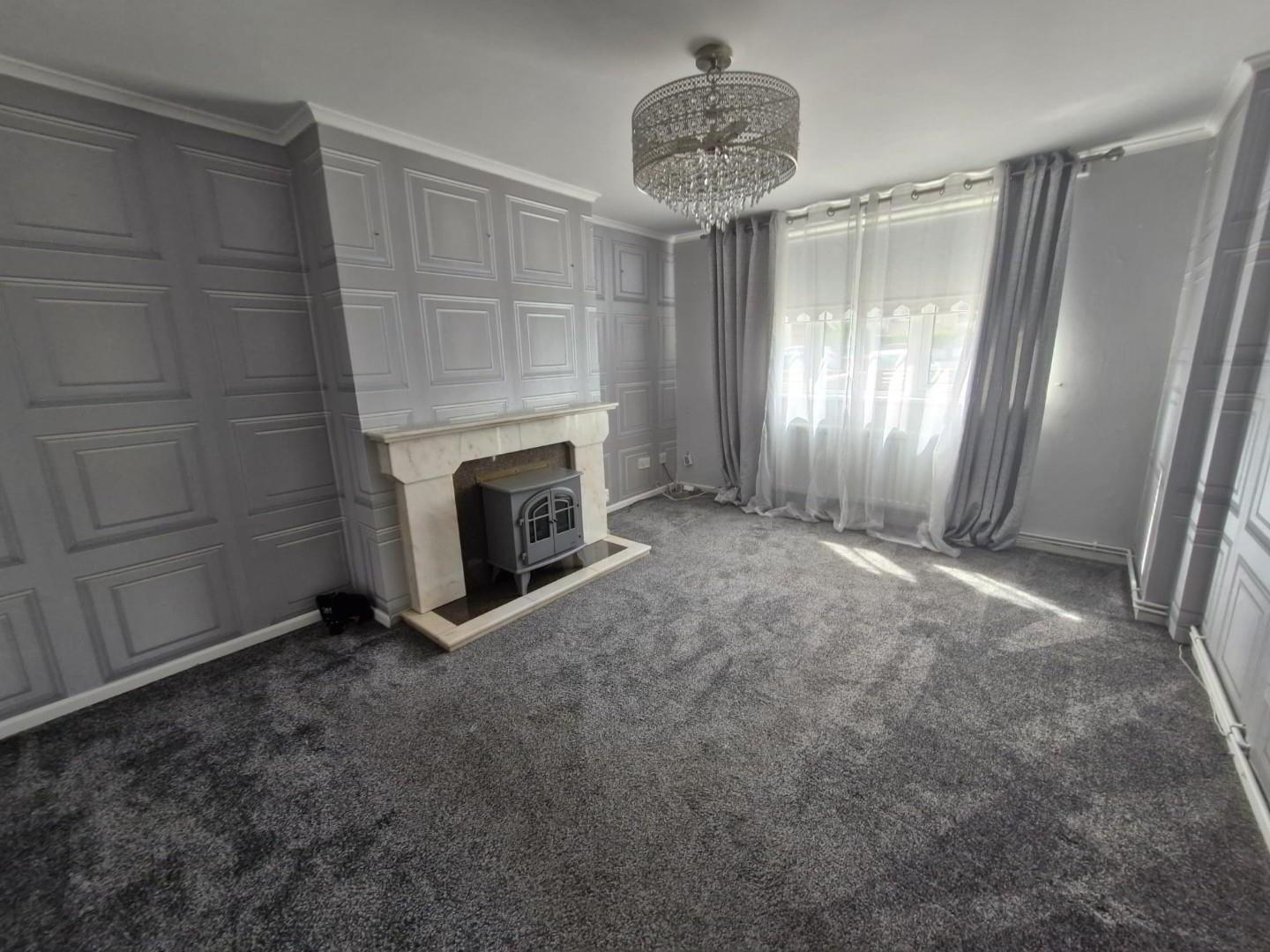 21 Ballinlare Gardens 4 of 14