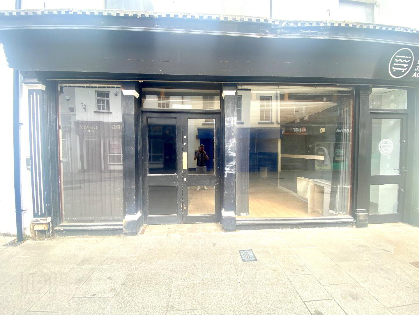 19 West Street 2 of 7