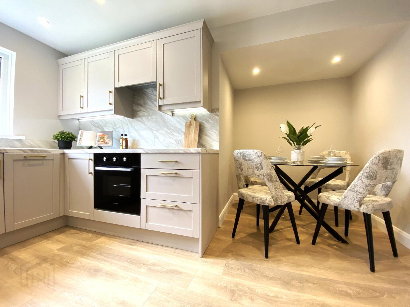 6 Railway Court 10 of 25