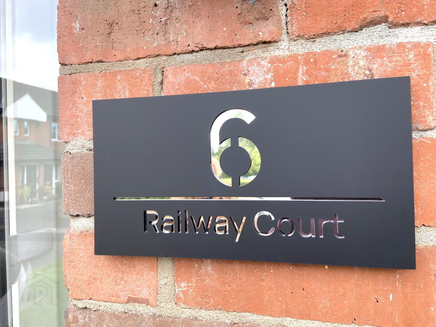 6 Railway Court 3 of 25