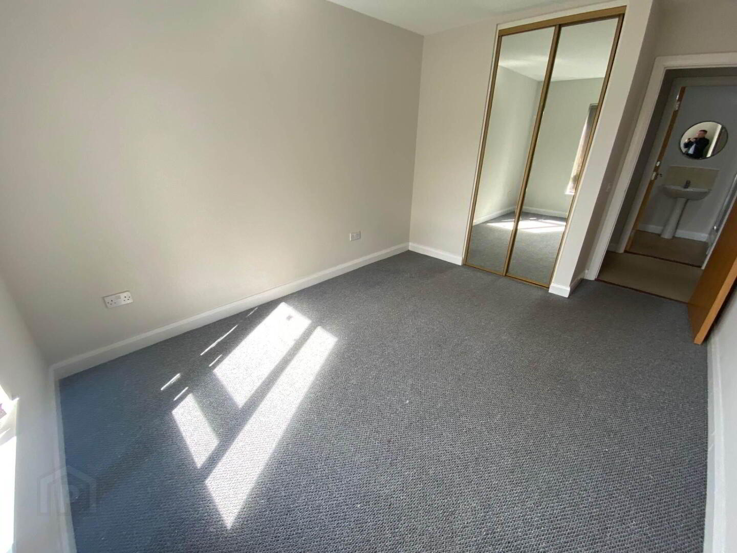 Apt 3 30, Chatsworth Street 7 of 10
