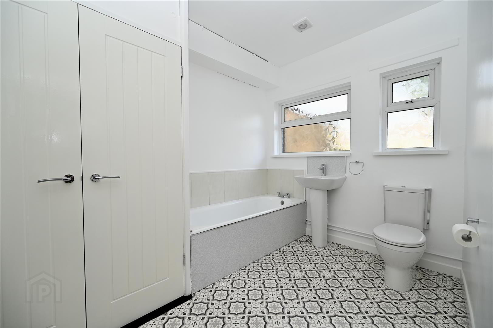8 James Street 5 of 8