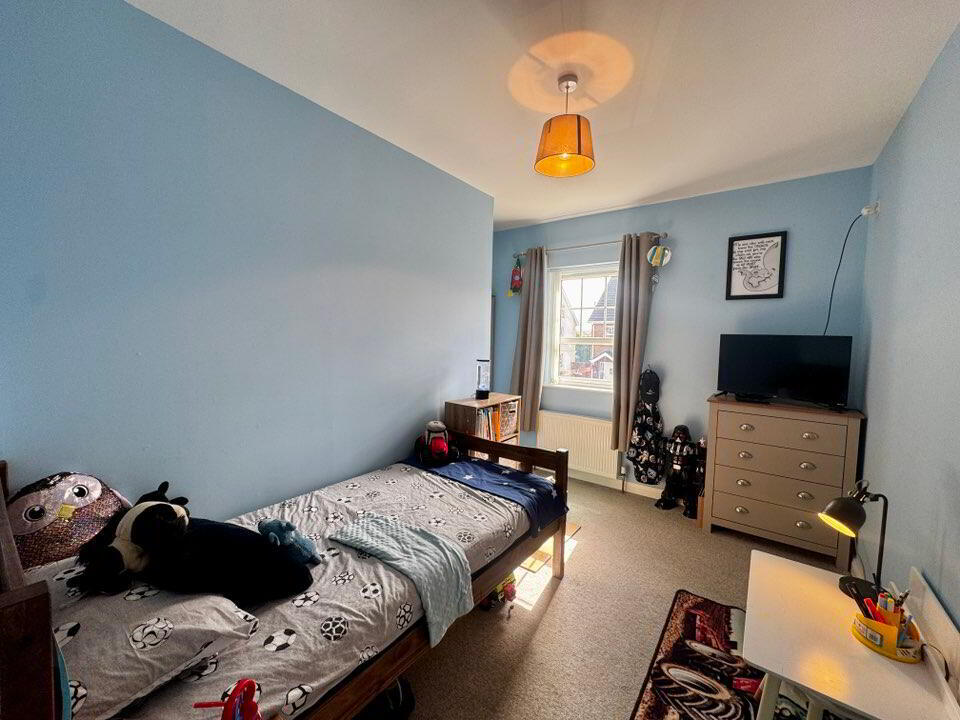 29 Edenmore Avenue 19 of 27