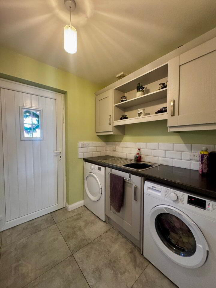 29 Edenmore Avenue 13 of 27