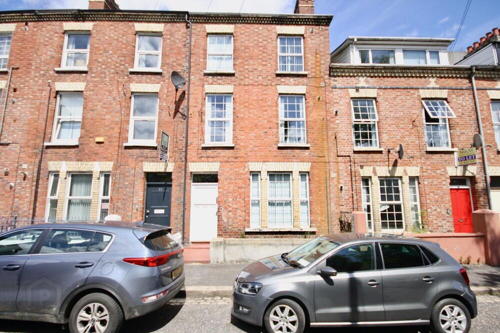 21 Dunluce Avenue 1 of 5