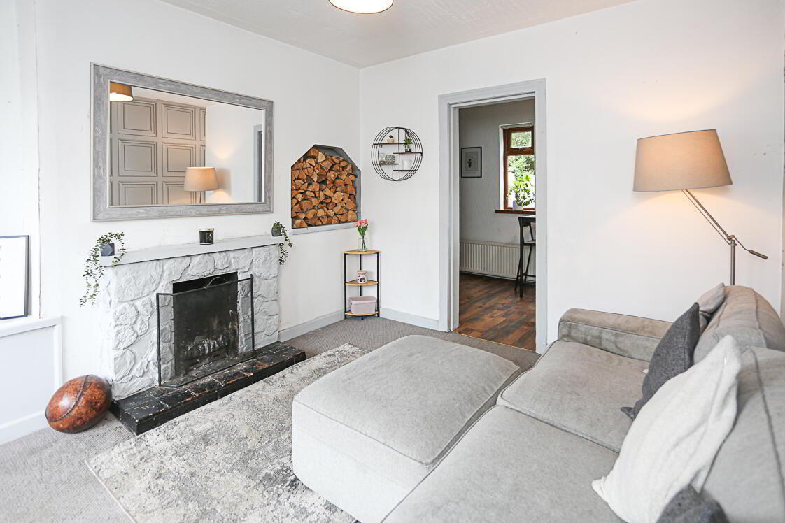 90 Elmwood Drive 3 of 20