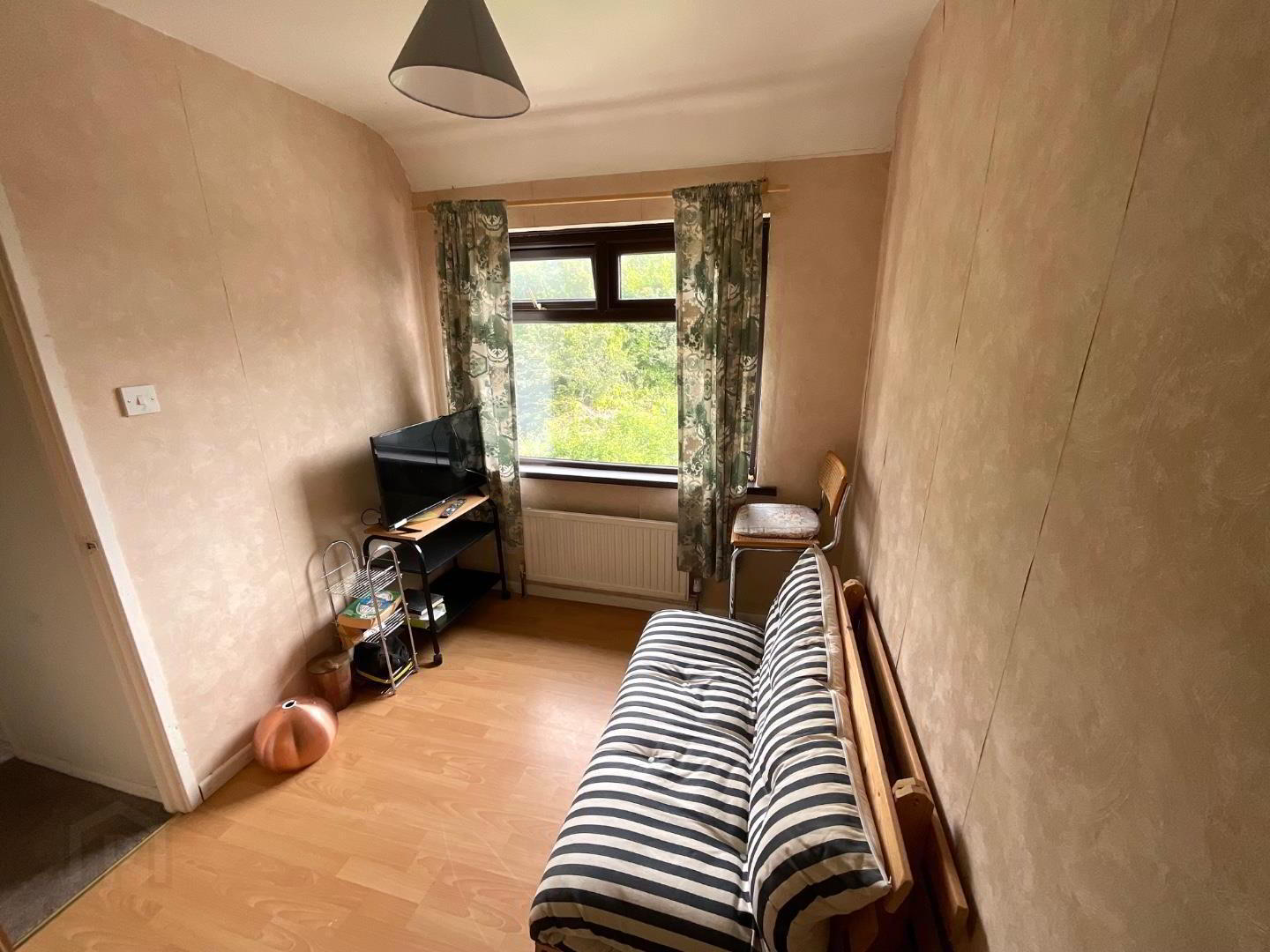 249 Joanmount Gardens 7 of 9