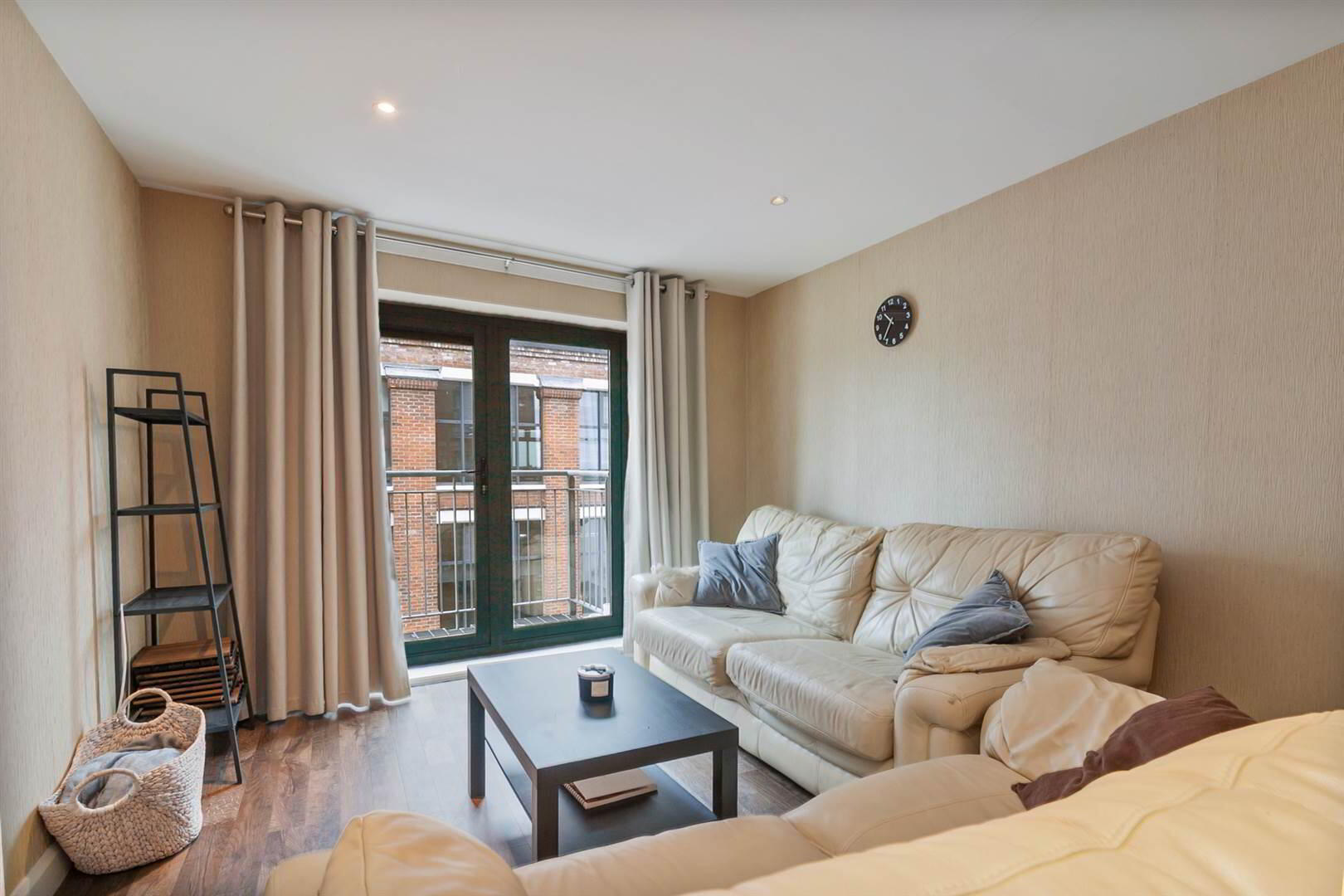 402 The Lucas Building, 1-3 Ormeau Avenue 4 of 12