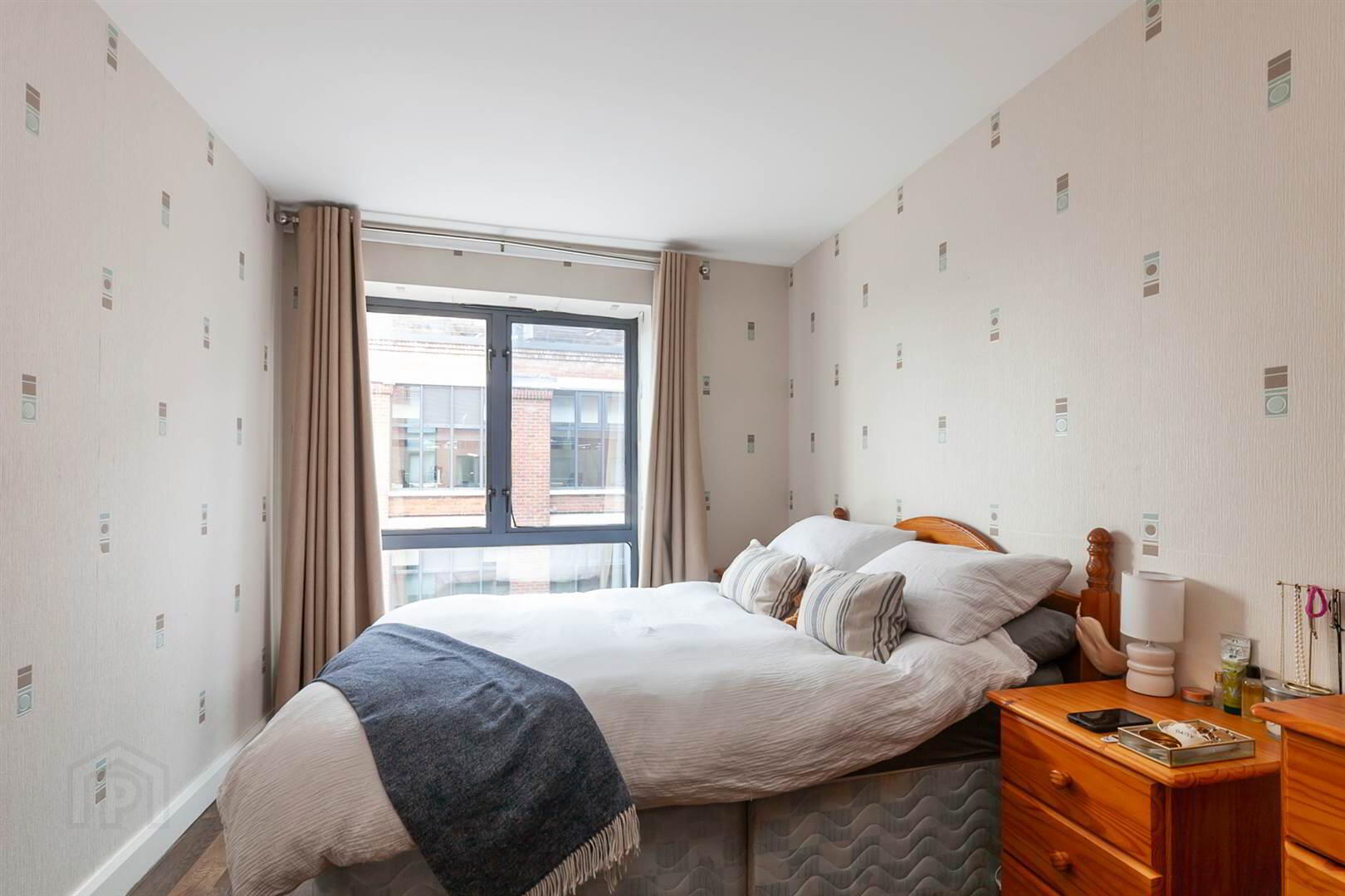 402 The Lucas Building, 1-3 Ormeau Avenue 9 of 12