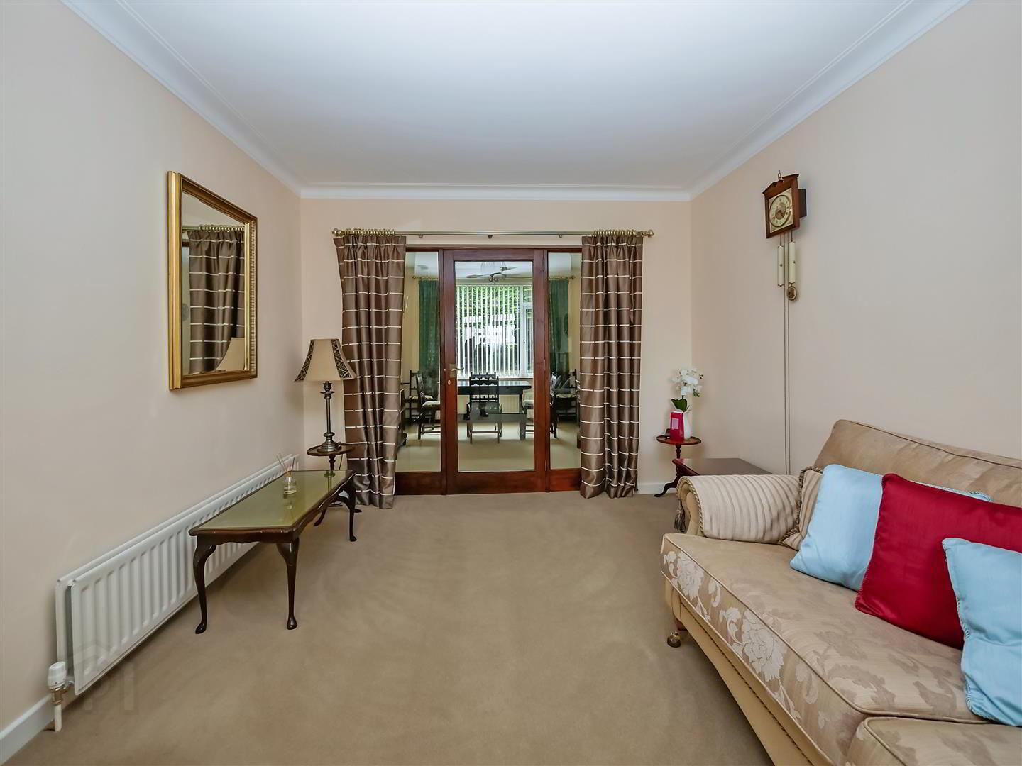 14 Cotswold Avenue 5 of 19