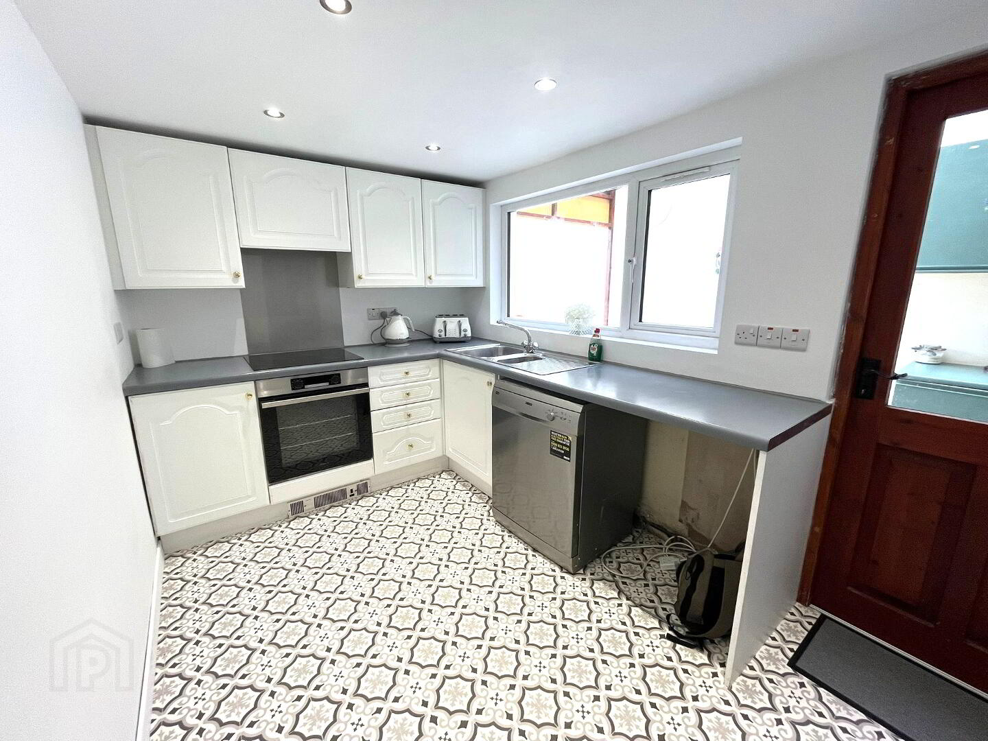 7 The Glynn Road 6 of 15