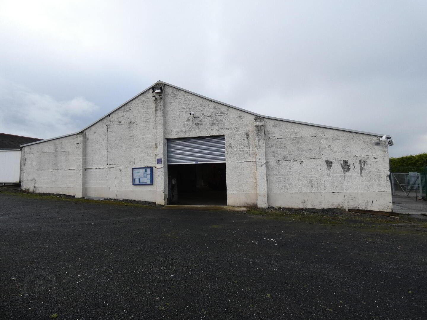 Offices And Store 9 of 12