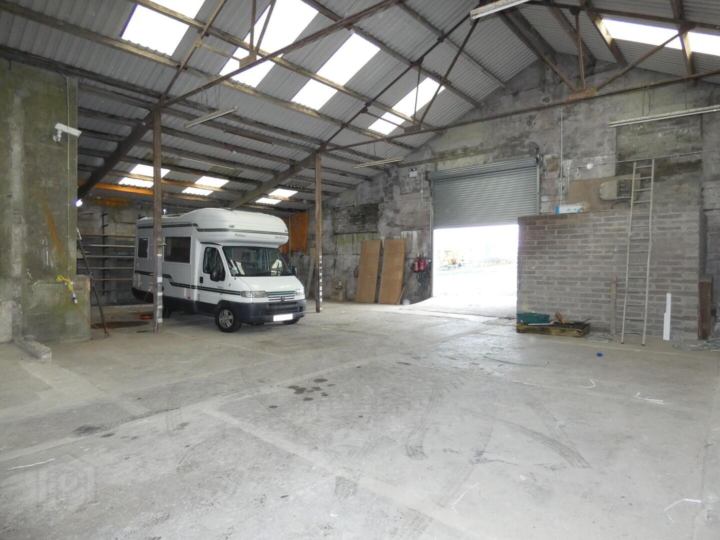 Offices And Store 11 of 12