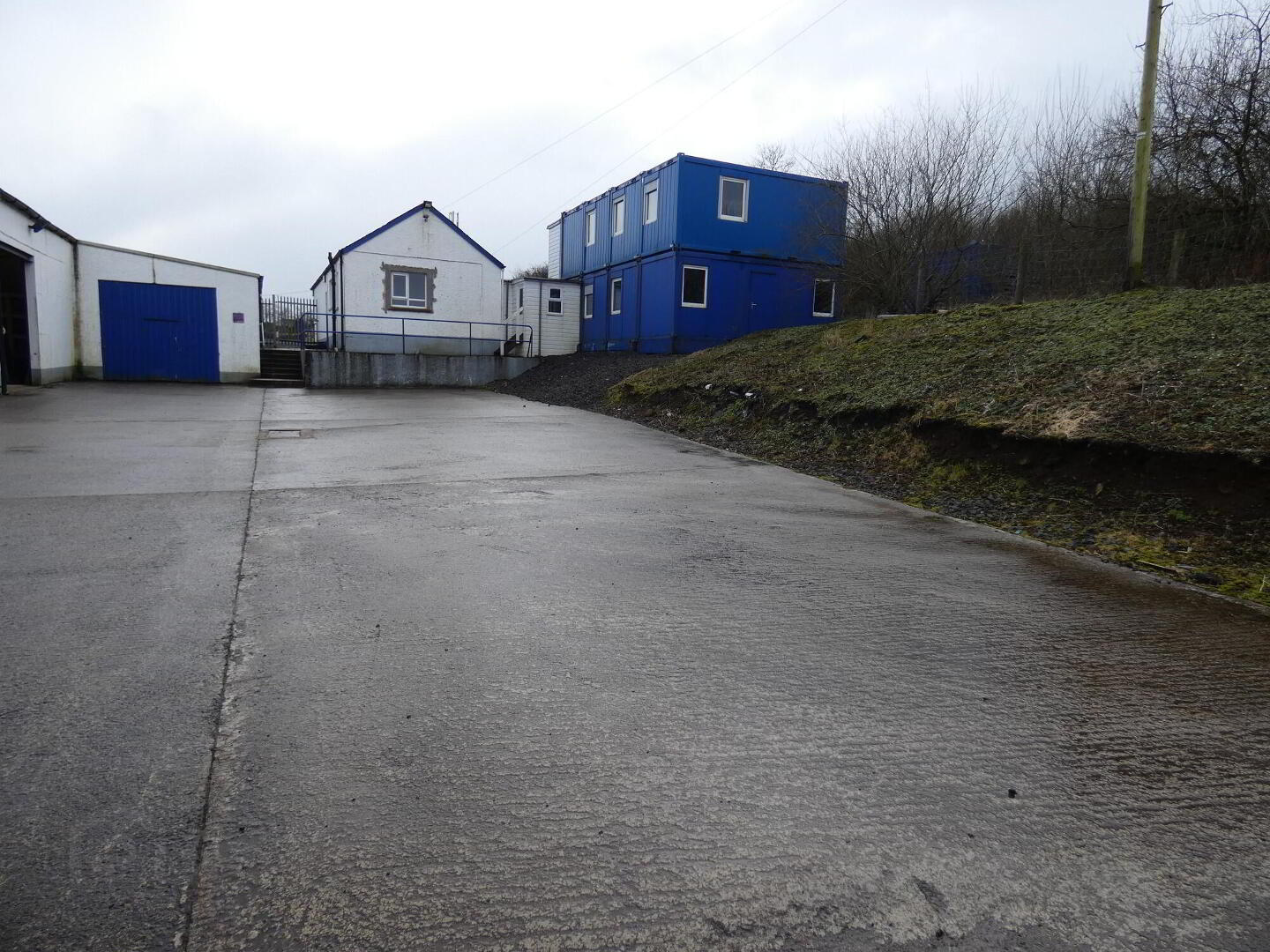 Offices And Store 3 of 12