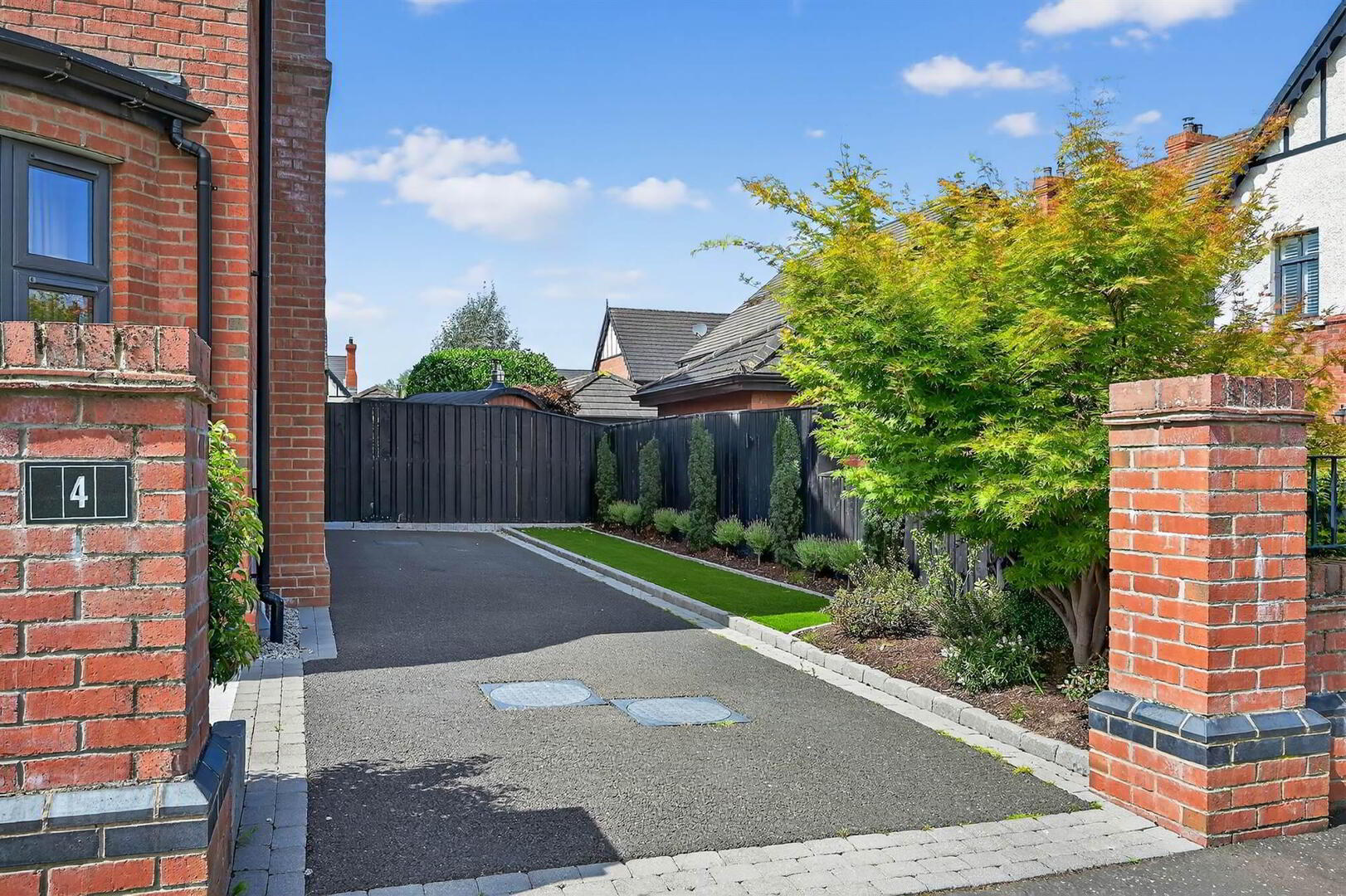 4 Harberton Green 2 of 43