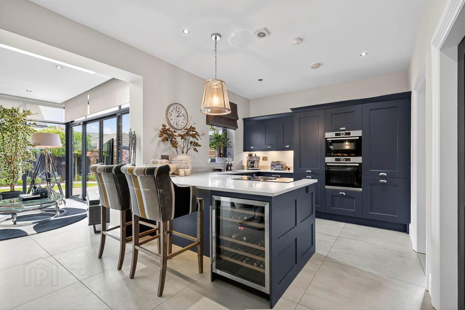 4 Harberton Green 15 of 43