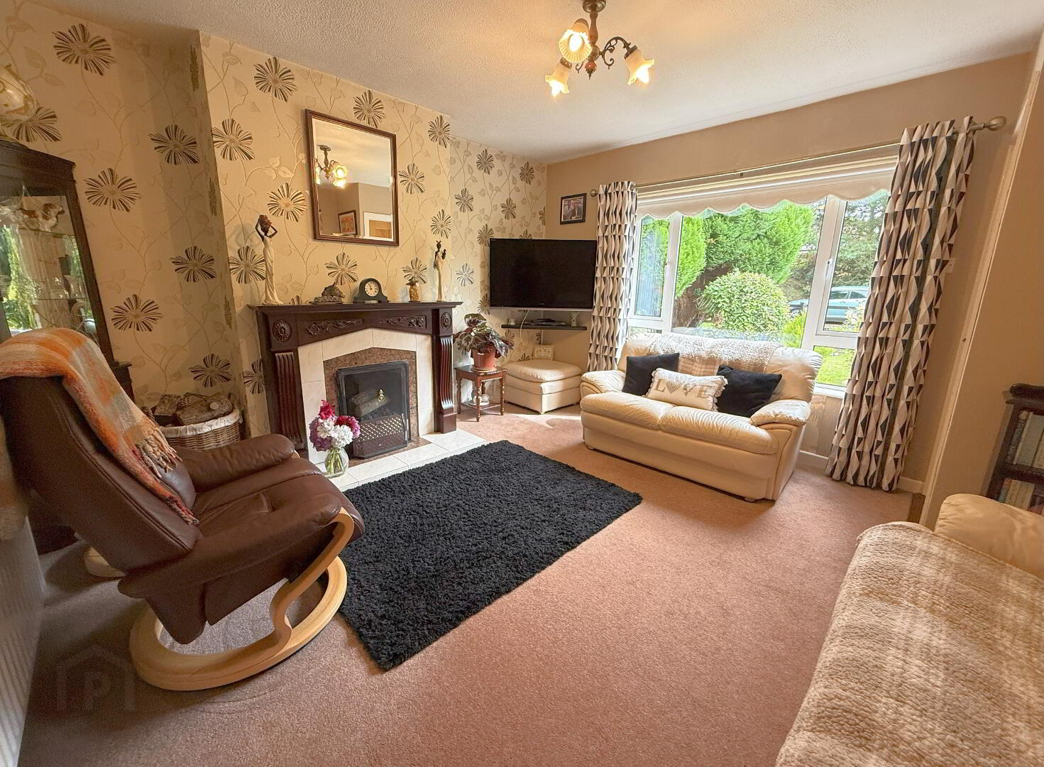 18 Bamford Park 3 of 26