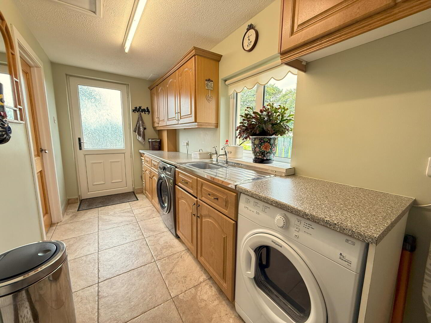 18 Bamford Park 11 of 26