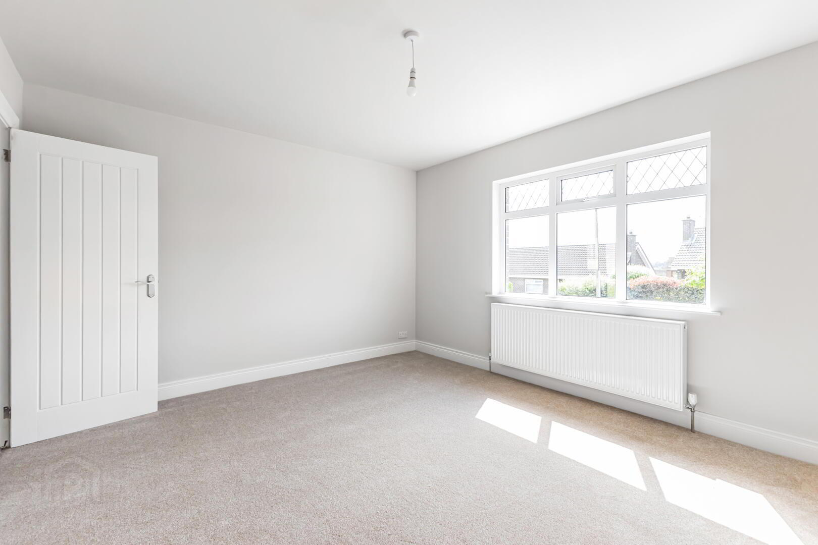 33 Dermott Walk 13 of 17