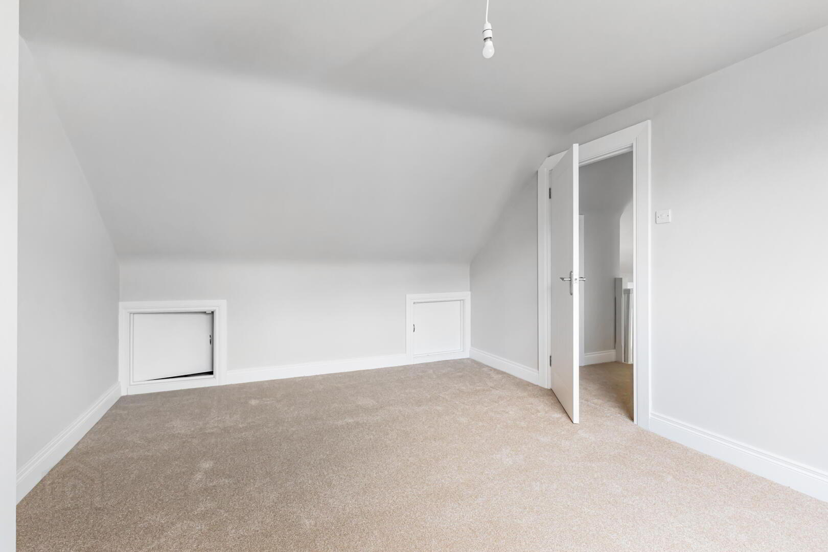 33 Dermott Walk 11 of 17