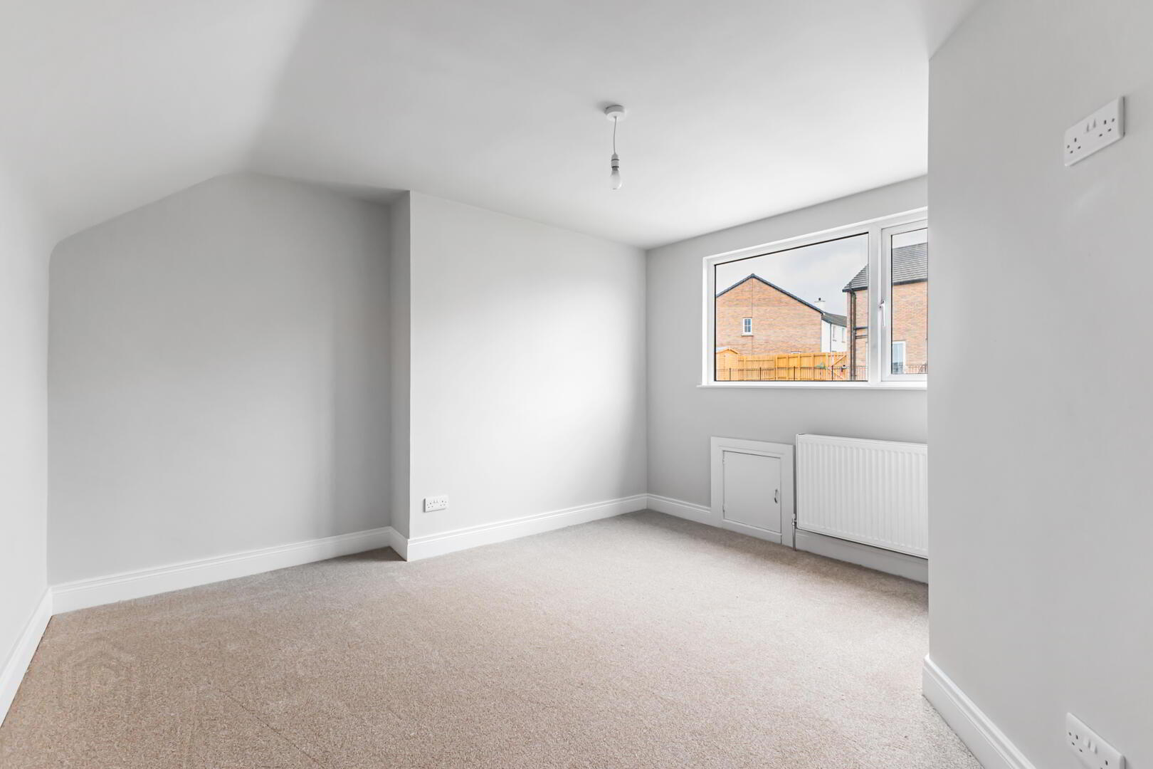 33 Dermott Walk 12 of 17