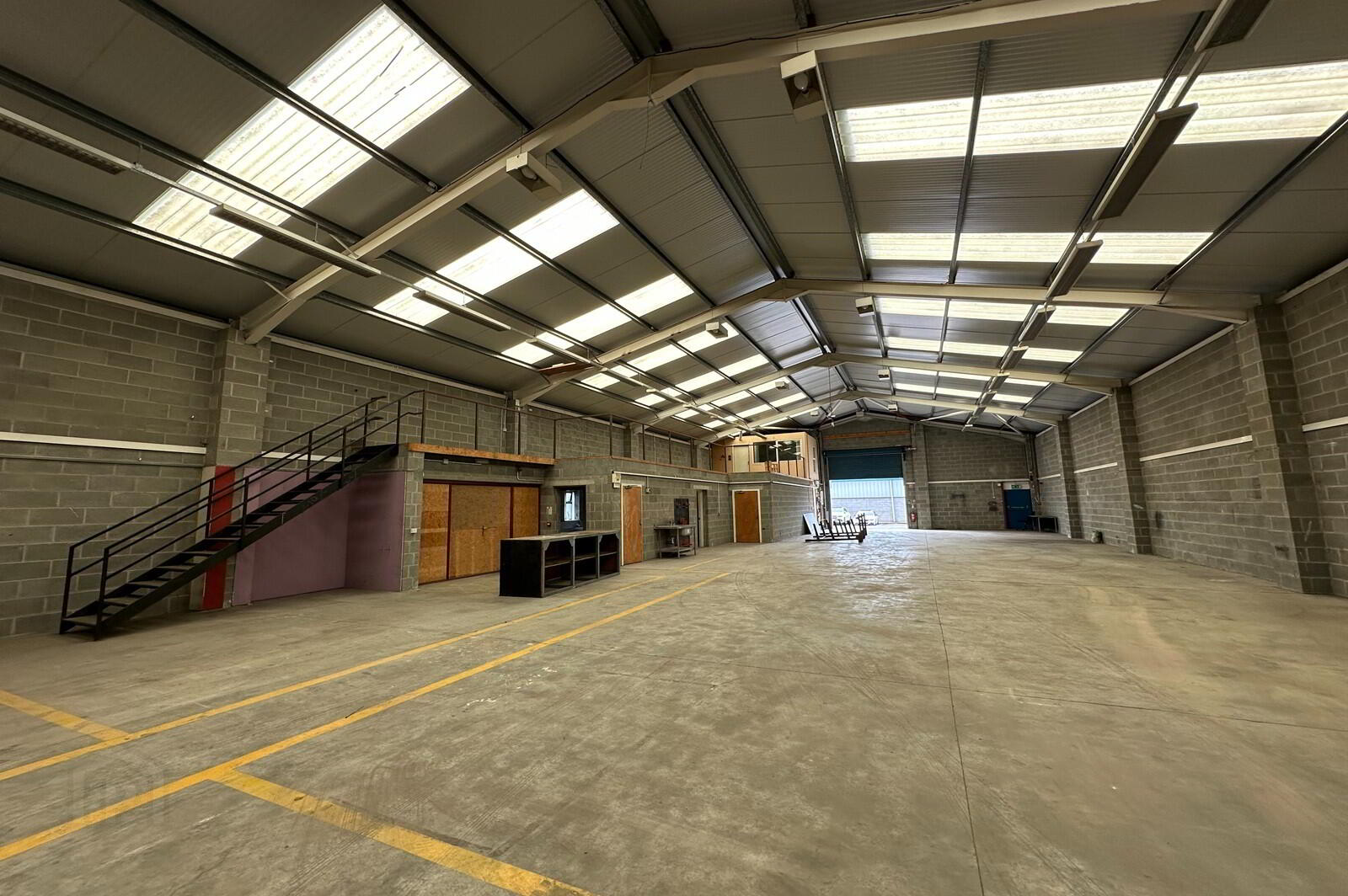 Unit 17, Hulls Lane 3 of 6
