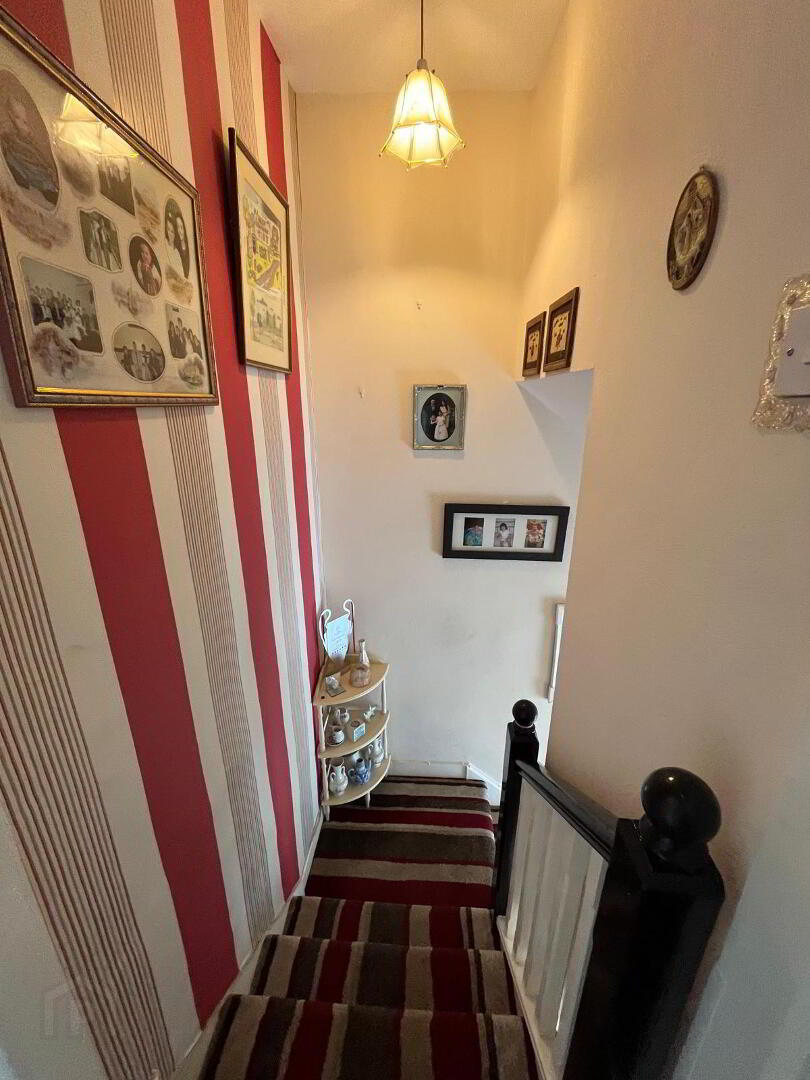 11 St. Eunan's Terrace 9 of 14