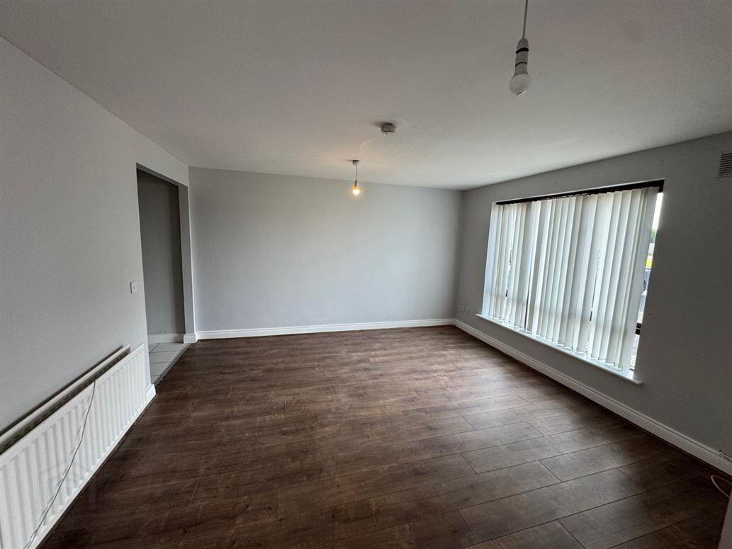 28 Beacon Court 3 of 9