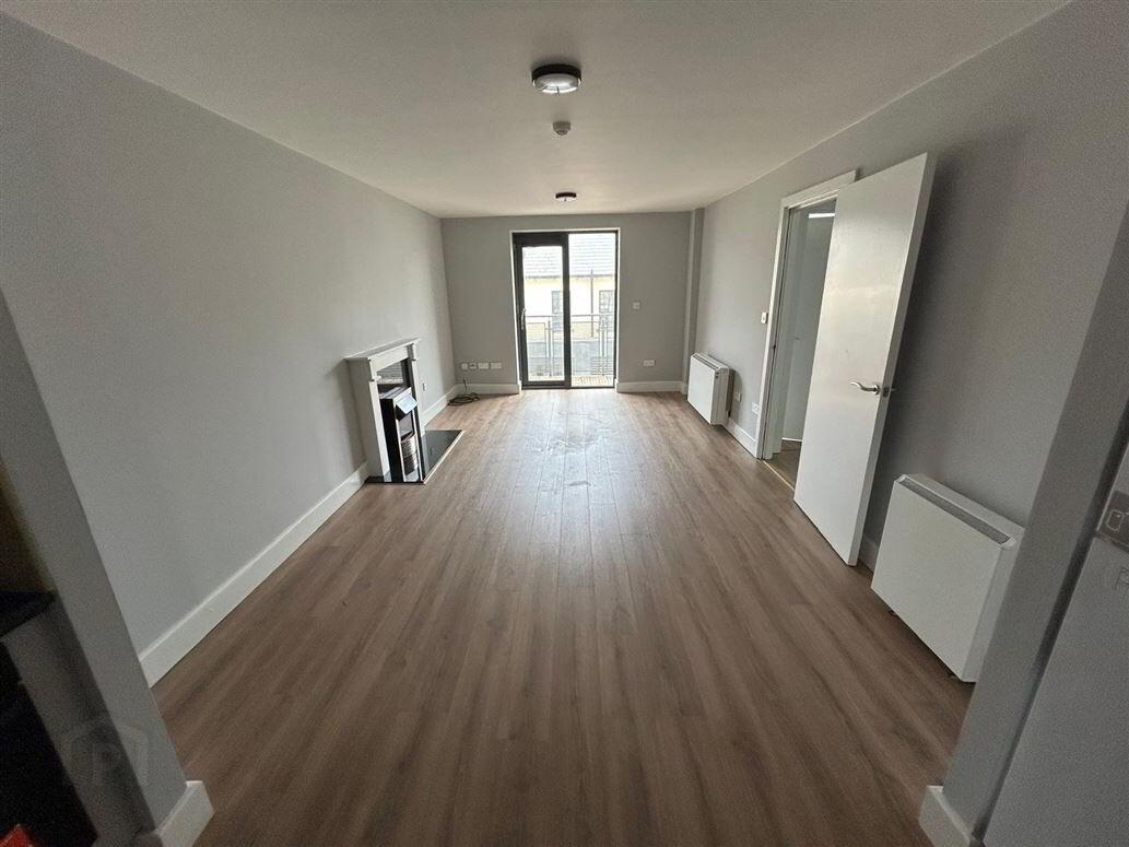 Apt 14, Block C 7 of 10
