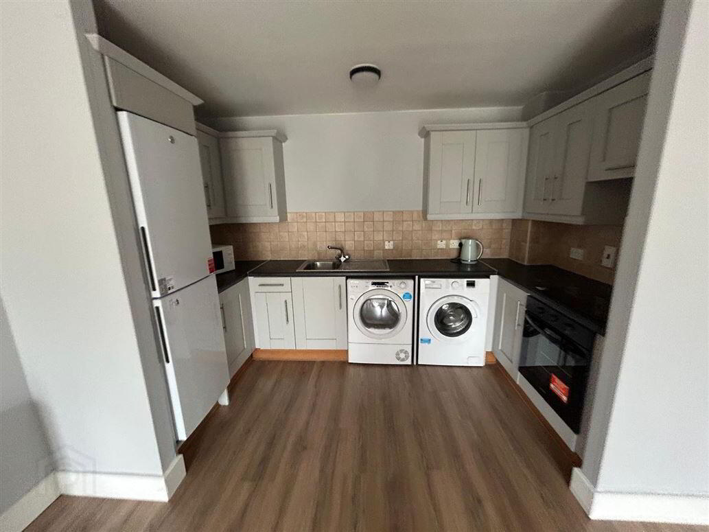 Apt 14, Block C 5 of 10