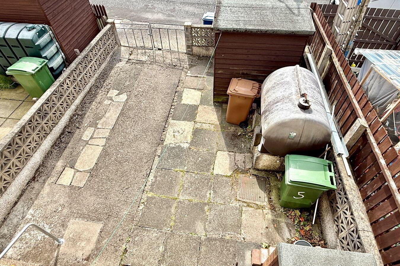 5 Derryclone Gardens 13 of 15