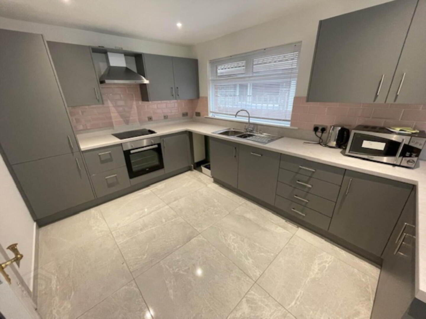 5 Turnberry Green 6 of 17
