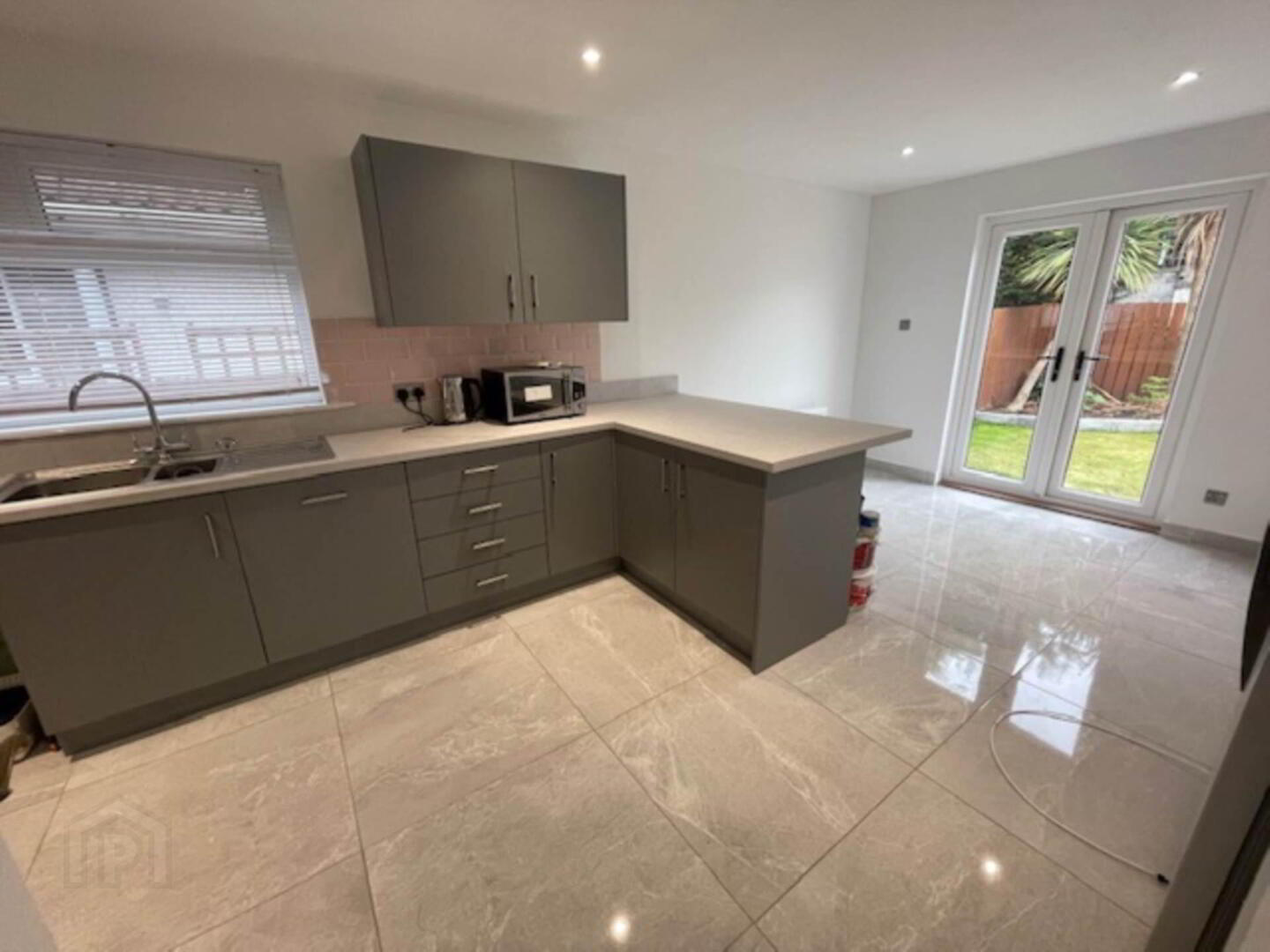 5 Turnberry Green 8 of 17