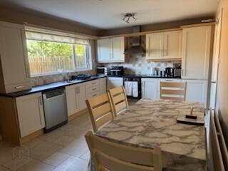 STUDENT LET 2025-26, 5 Ardmore Drive 3 of 10